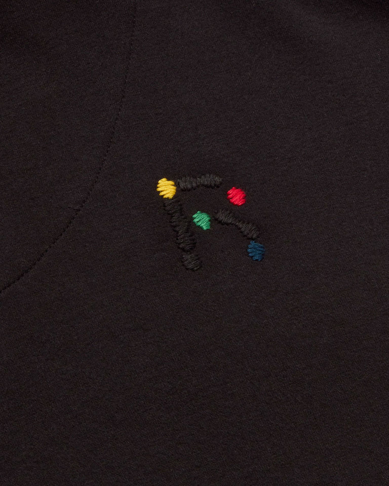 Sudadera negra Andrea hombre sostenible-silueta-4