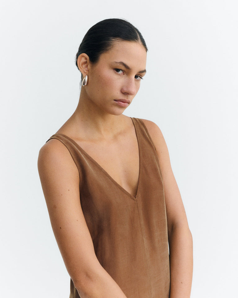 Vestido largo marrón cupro Sade sostenible - 3