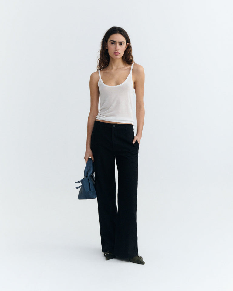 Pantalón tiro alto negro Karina sostenible - 4