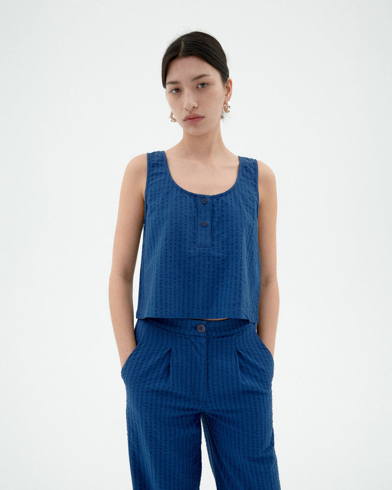 Top azul seersucker Justine sostenible-1