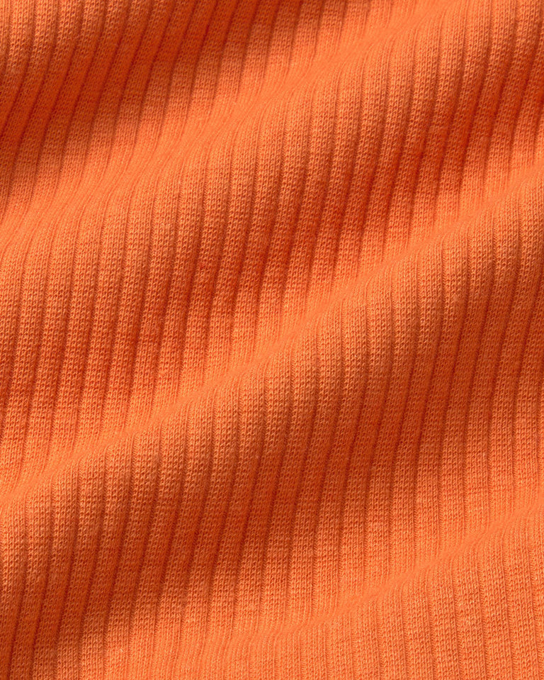 Top cuello alto naranja hemp Aine sostenible silueta - 2